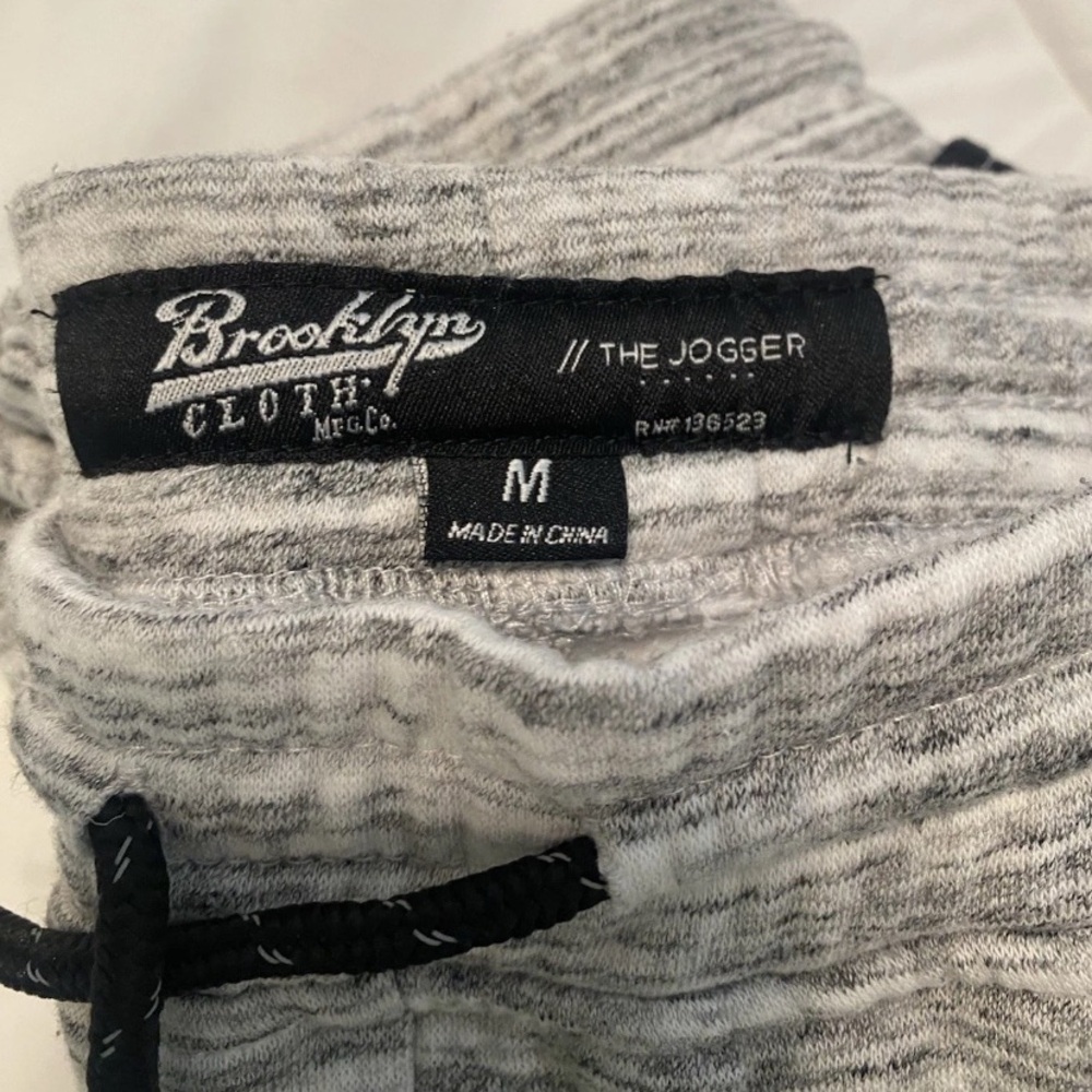 ๐2 for $10๐ | Brooklyn Cloth | The Jogger | Black/Grey | Drawstring | Unisex M - Picture 8 of 10